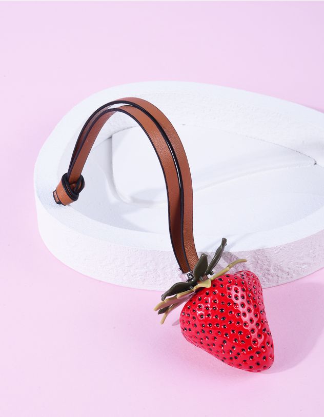 Брелок на сумку у вигляді полуниці | 267532-15-XX - A-SHOP