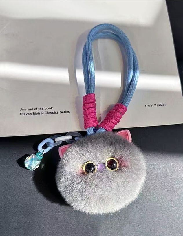 Брелок на сумку хутряний у вигляді котика | 267517-11-XX - A-SHOP
