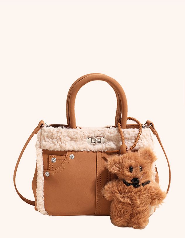 Сумка через плече з брелоком у вигляді ведмедика | 265954-34-XX - A-SHOP