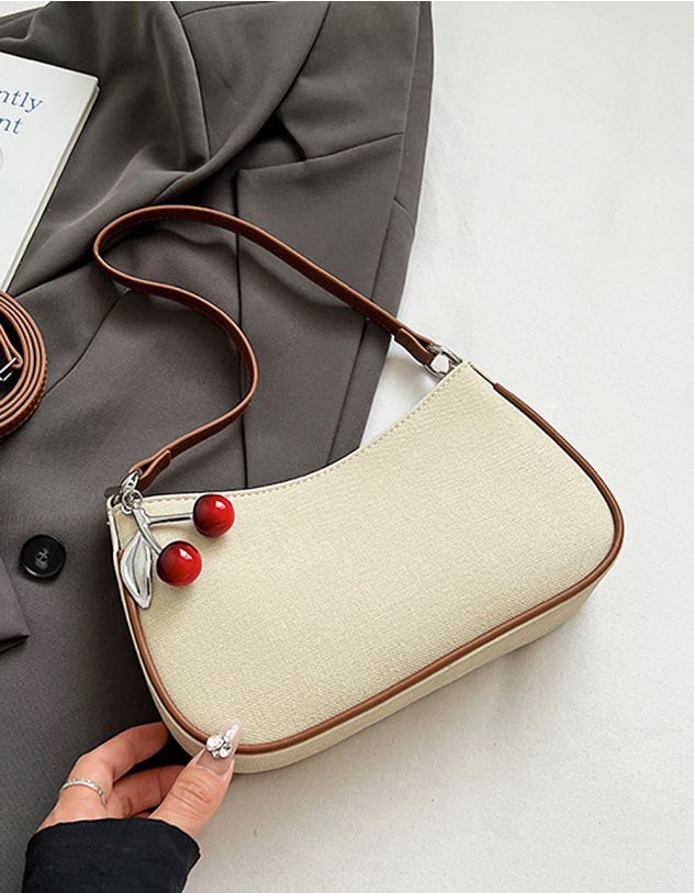 Сумка багет через плече з брелоком у вигляді вишні | 265278-22-XX - A-SHOP