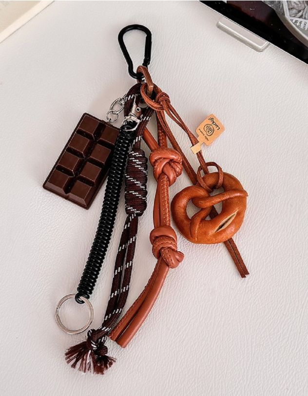 Брелок з підвісами у вигляді плитки шоколаду та бублика | 264268-12-XX - A-SHOP