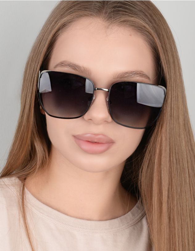 Окуляри від сонця oversize з фурнітурою на широких дужках | 258803-28-XX - A-SHOP