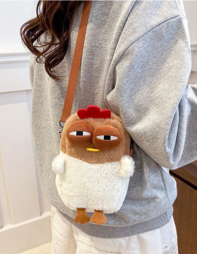 Сумка на плече хутряна у вигляді півня | 262593-22-XX - A-SHOP