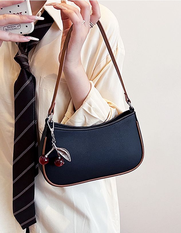 Сумка багет через плече з брелоком у вигляді вишні | 265278-02-XX - A-SHOP