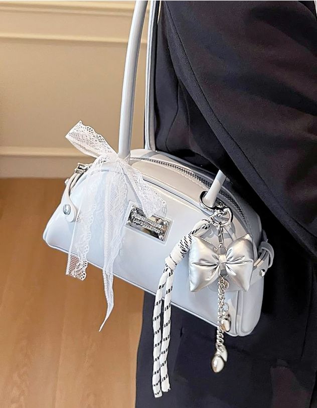 Сумка на плече з брелоком та мереживним бантом | 265459-01-XX - A-SHOP