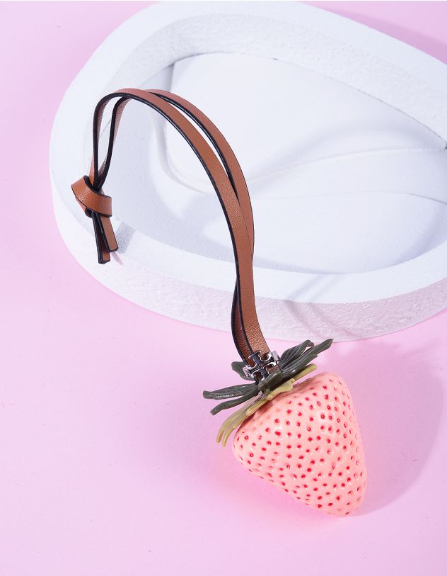 Брелок на сумку у вигляді полуниці | 267532-14-XX - A-SHOP