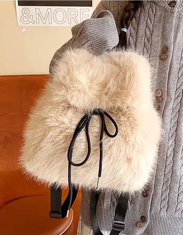 Рюкзак хутряний з клапаном | 265674-44-XX - A-SHOP