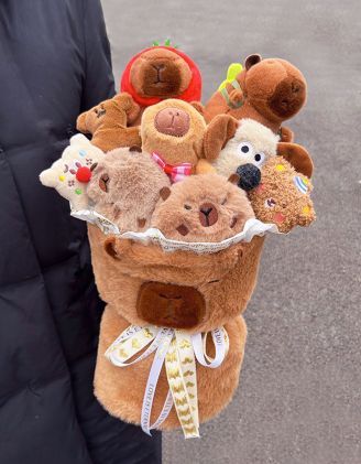 Декор для дому у вигляді букету із капібар | 261527-34-XX - A-SHOP