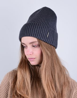 Шапка з фурнітурою на відвороті | 264720-28-XX - A-SHOP