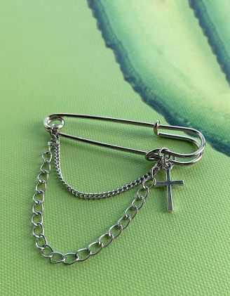 Брошка у вигляді булавки з хрестом та ланцюжком | 266086-05-XX - A-SHOP