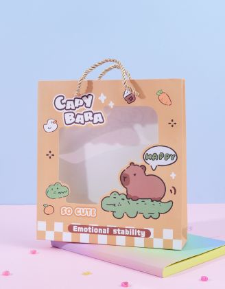 Пакет подарунковий 21 х 22,5 х 4,5см з принтом капібари | 263962-26-XX - A-SHOP