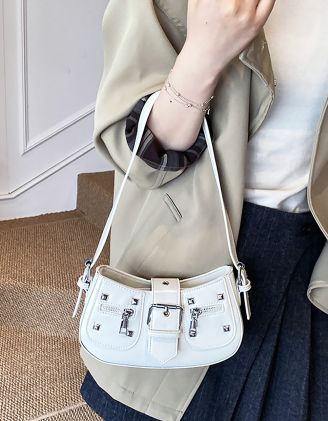 Сумка багет через плече з фурнітурою на кишені | 265661-01-XX - A-SHOP