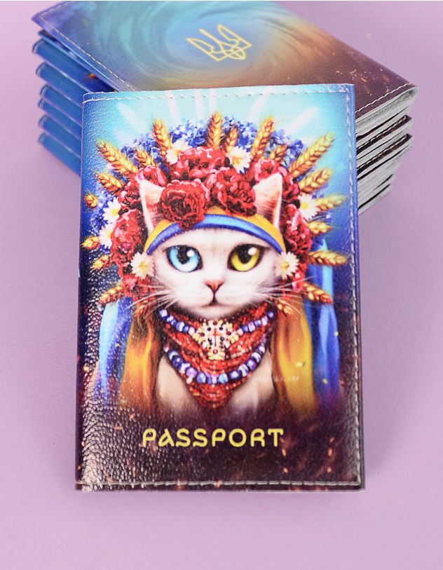 Обкладинка на паспорт з принтом кішки у вінку з українською символікою | 253386-21-XX - A-SHOP