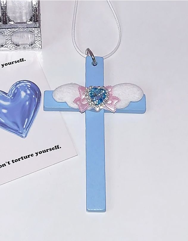 Підвіска на шию з серцем та крилами з бантом на хресті | 264055-18-XX - A-SHOP