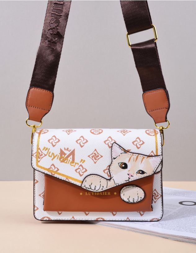 Сумка на плече з зображенням кицьки на клапані | 252192-01-XX - A-SHOP