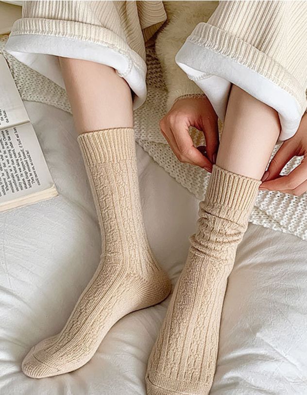 Шкарпетки з зображенням коси | 263696-22-XX - A-SHOP