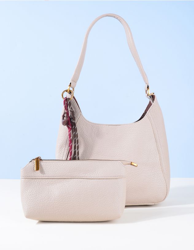 Сумка класична з плетеним брелоком у комплекті з косметичкою | 264380-22-XX - A-SHOP