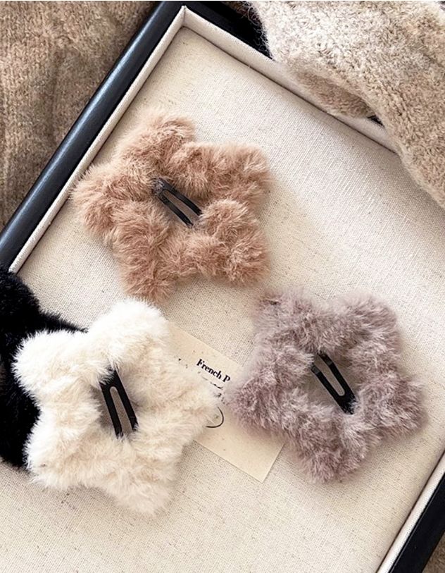 Заколка для волосся хутряна у вигляді зірки | 264792-01-XX - A-SHOP