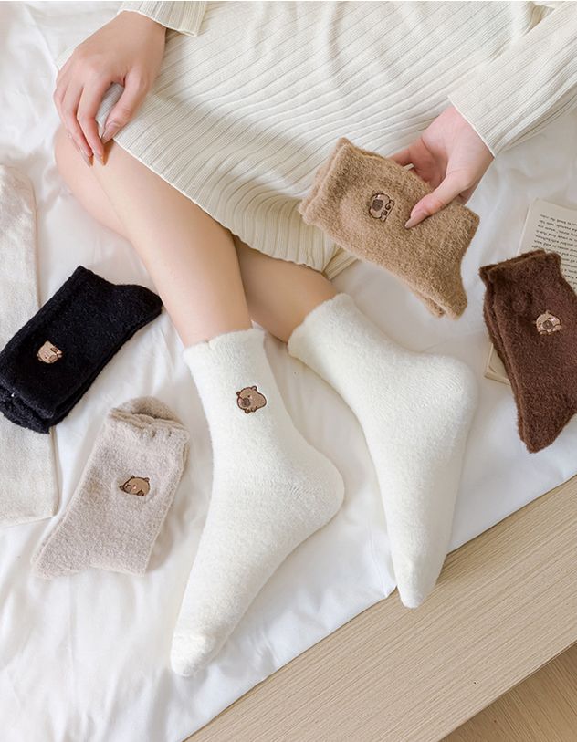 Шкарпетки утеплені з зображенням капібари | 263690-01-XX - A-SHOP